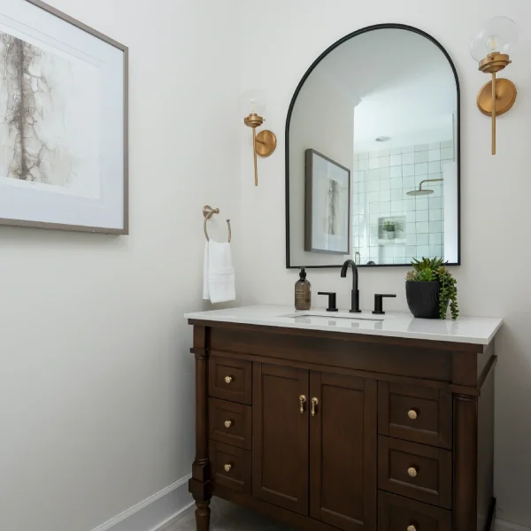 216-borden-bathroom-01b